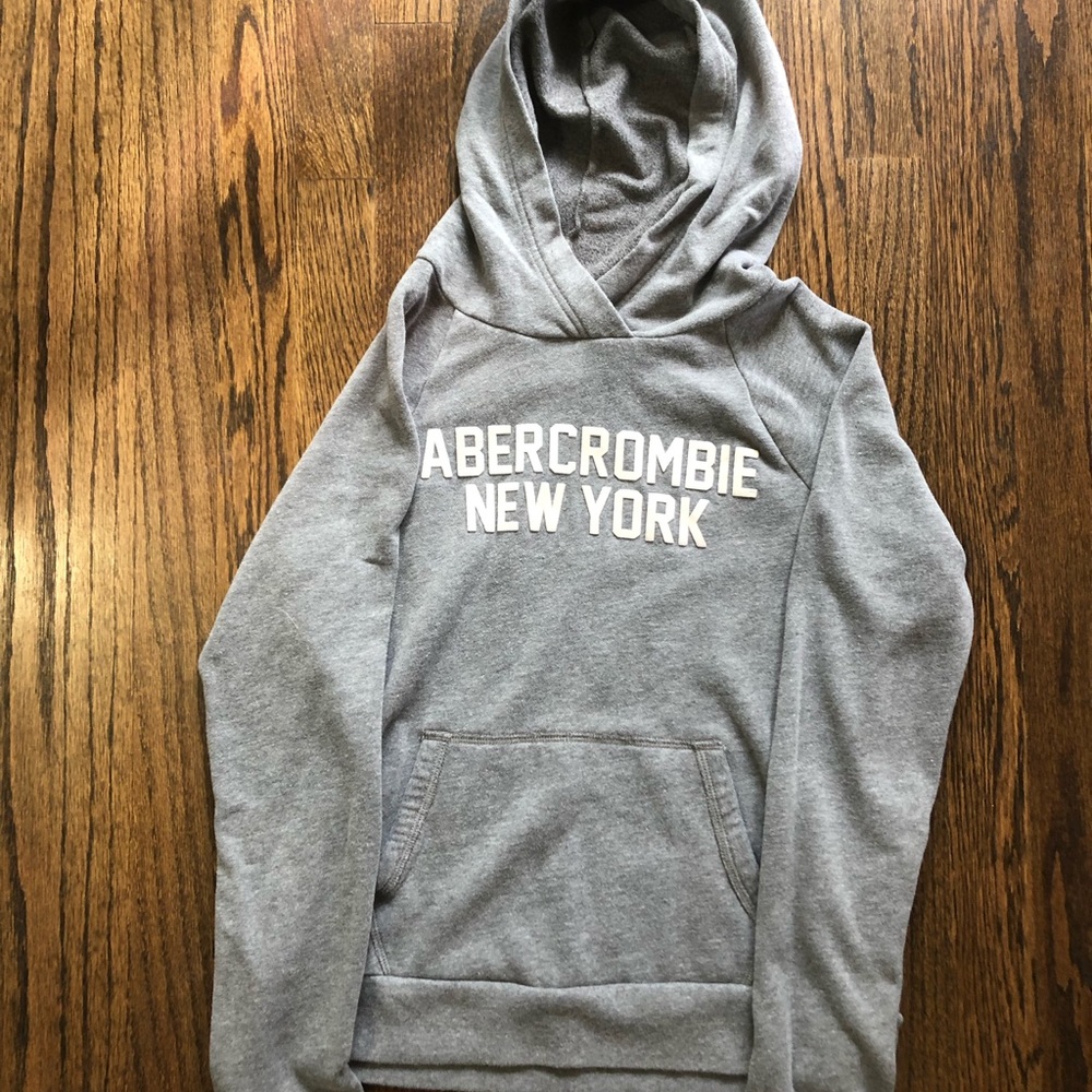 Women’s gray hoodie